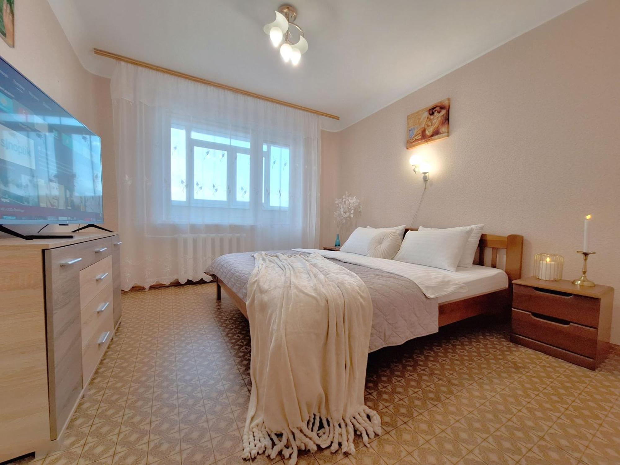 4 Ліжка З Балконом Документи Для Відряджень Мережа Alex Apartments Безконтатне Заселення 24-7 ポルタヴァ エクステリア 写真