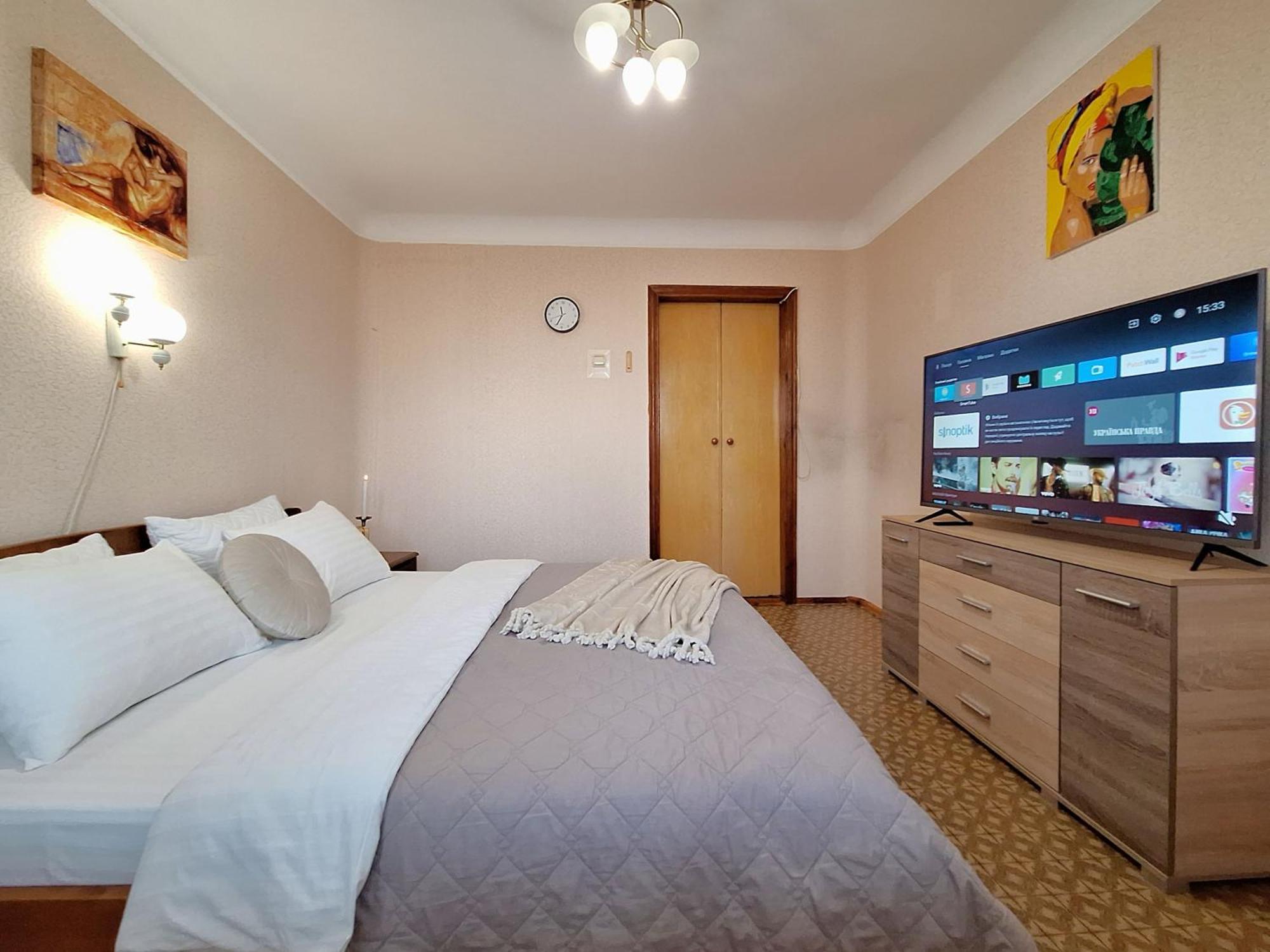 4 Ліжка З Балконом Документи Для Відряджень Мережа Alex Apartments Безконтатне Заселення 24-7 ポルタヴァ エクステリア 写真